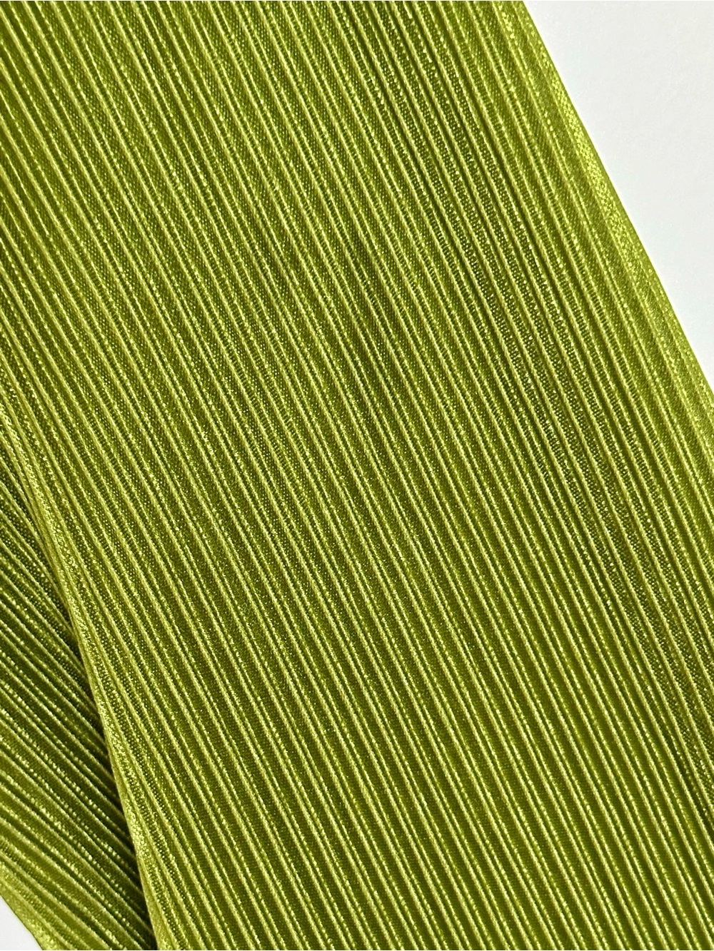 Olive Green Ribbed Button-Front Collared Shirt - Picture 5 of 6